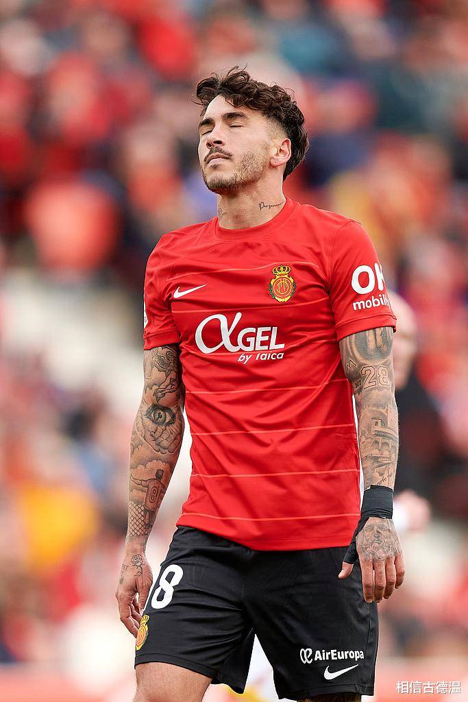 奥萨苏纳客场战平，保持不败